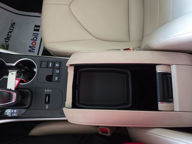 2023 Toyota Highlander L photo 15