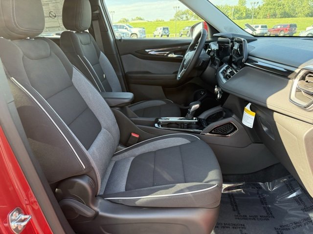 2026 Chevrolet Trailblazer LT photo 8