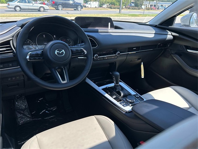 2025 Mazda CX-30 2.5 S Preferred photo 2