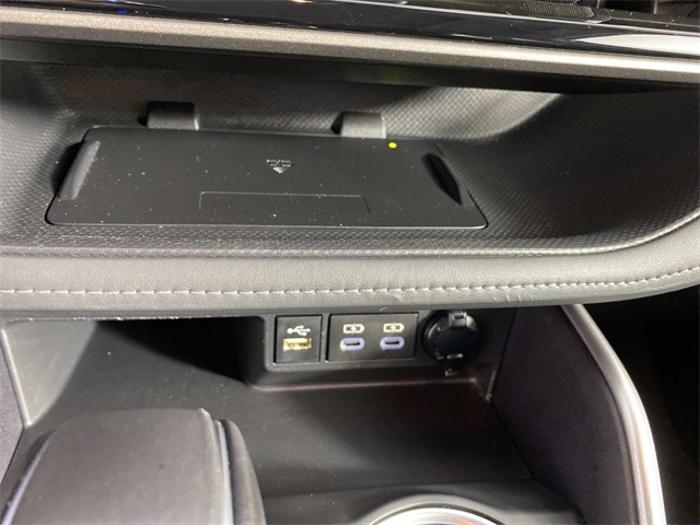 2023 Toyota Highlander XLE photo 22