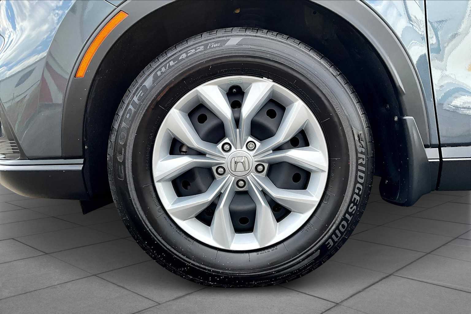2023 Honda CR-V LX photo 10