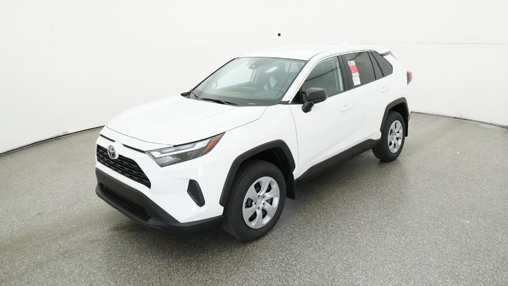 2025 Toyota RAV4 LE's photo
