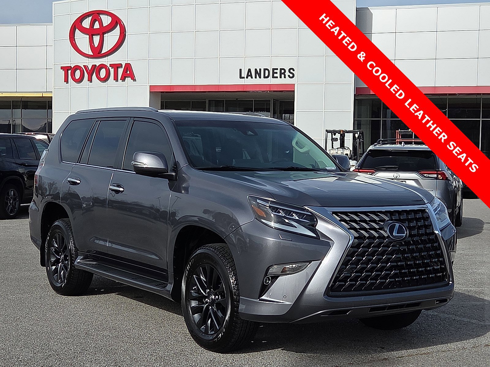 2022 Lexus GX Premium's photo