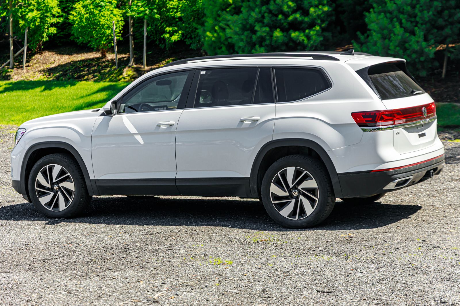 2024 Volkswagen Atlas SE Technology photo 4