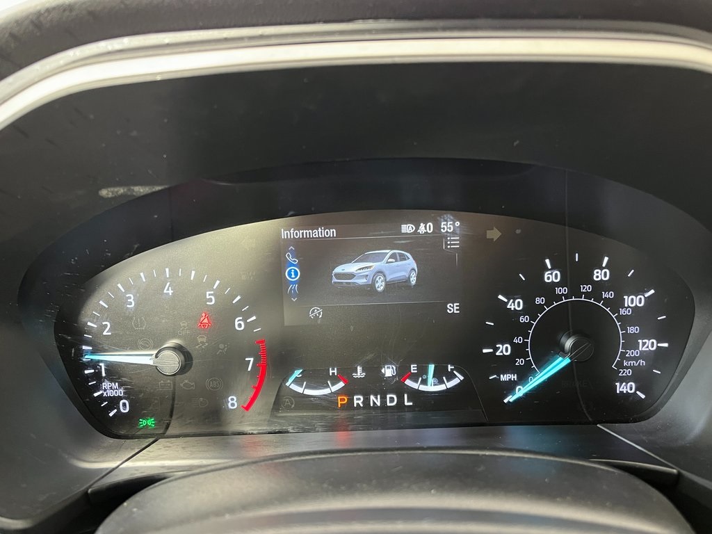 2021 Ford Escape SE photo 2