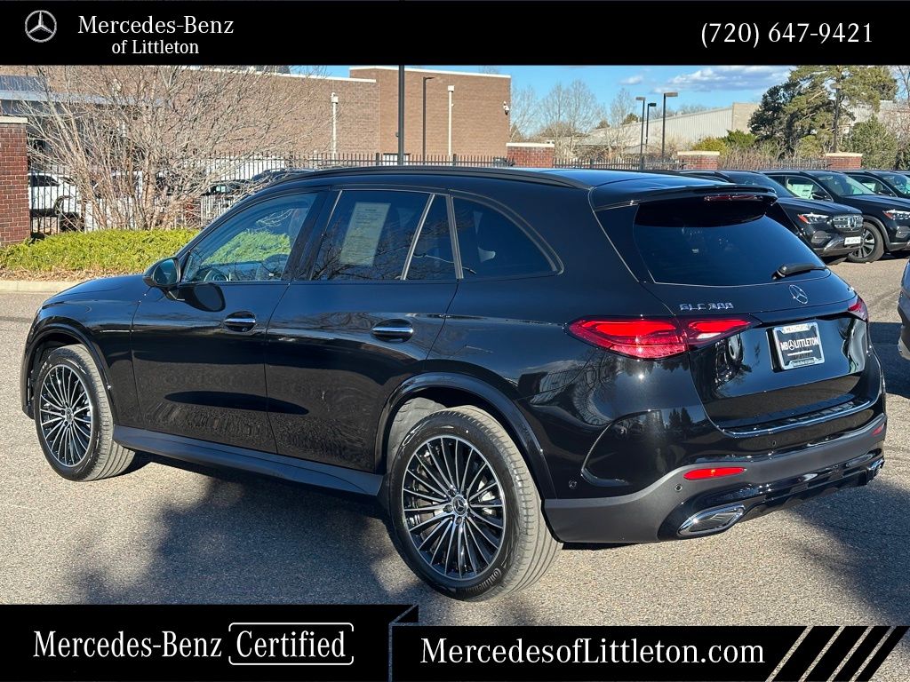 2025 Mercedes Benz GLC 300 4MATIC photo 2