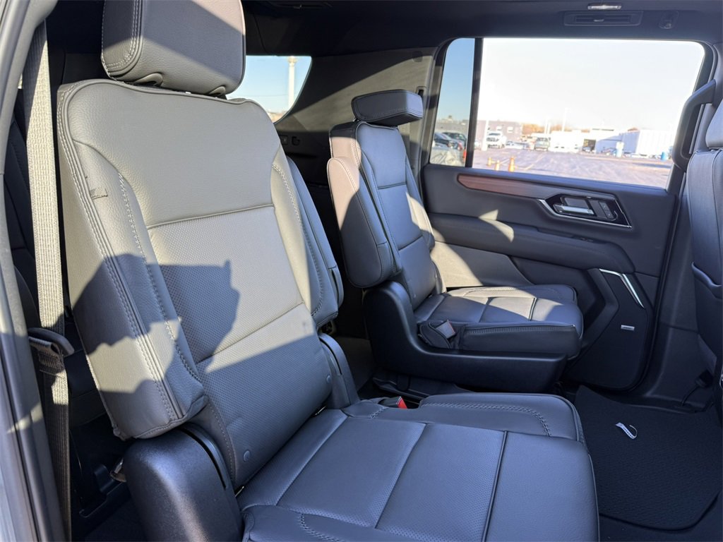 2026 GMC YUKON XL - Image 36