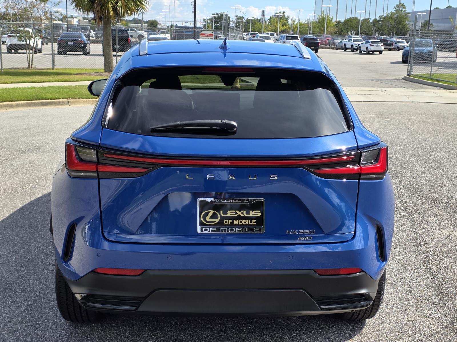 2022 Lexus NX 350 Premium photo 3