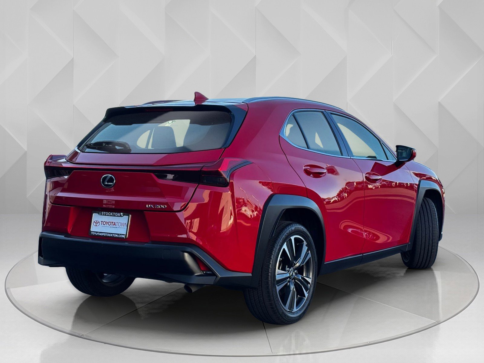 2019 Lexus UX 200 photo 7