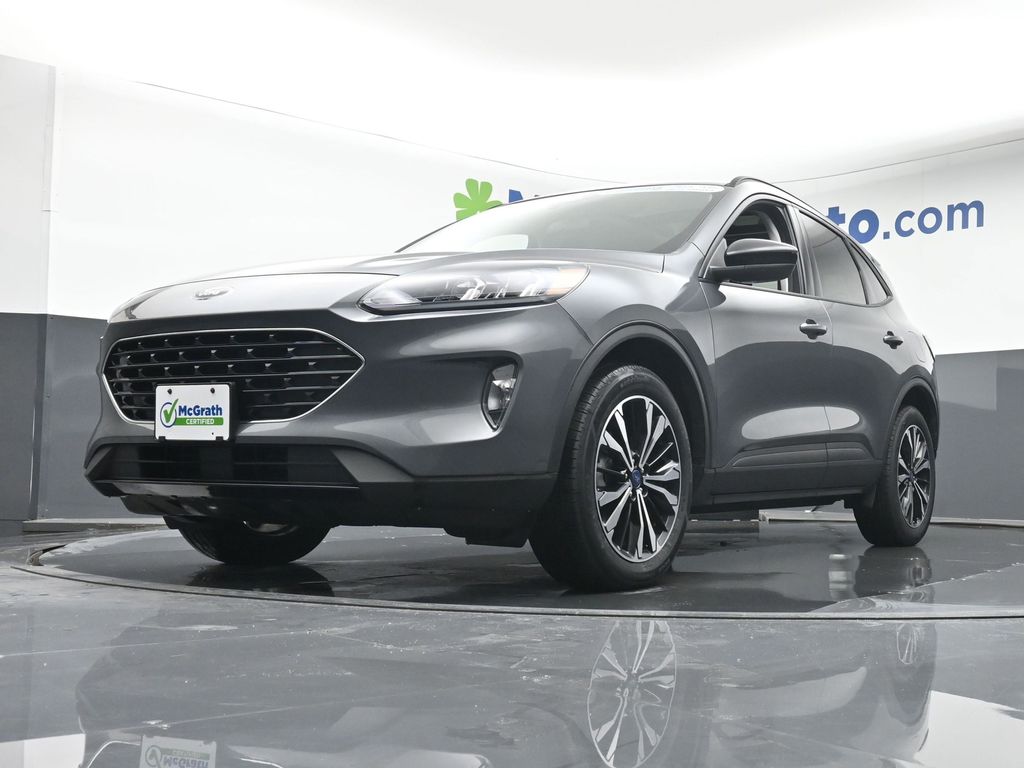 2022 Ford Escape SEL photo 2