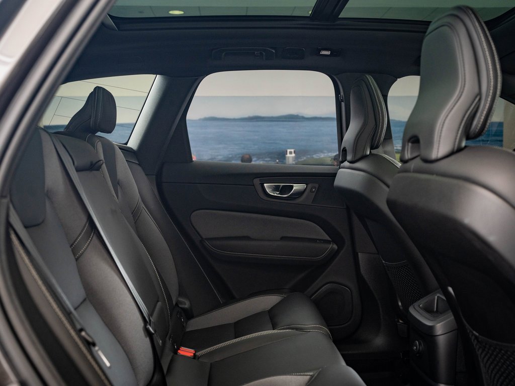 2024 Volvo XC60 Recharge Hybrid Ultimate photo 39