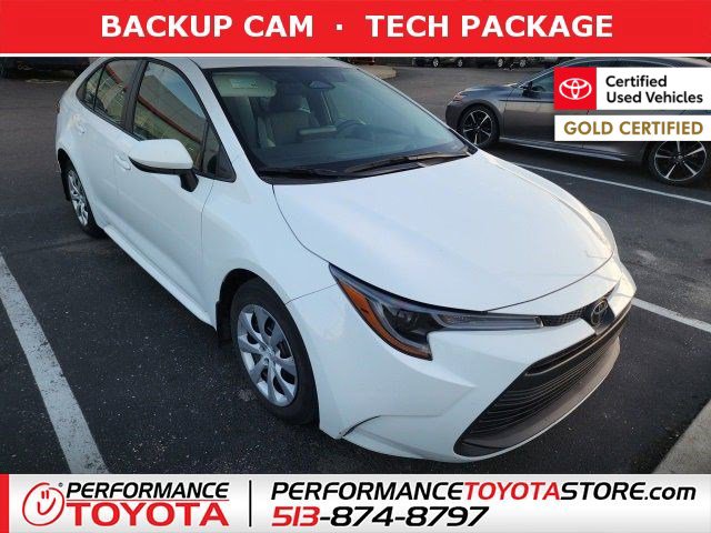 2023 Toyota Corolla LE's photo