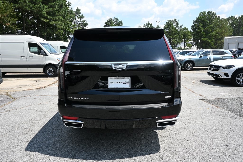 2023 Cadillac Escalade Premium Luxury photo 26