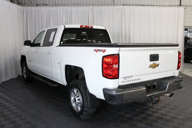 2015 Chevrolet Silverado 2500HD LT photo 4