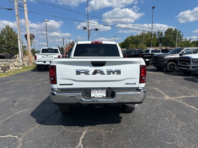 2025 Ram 2500 Big Horn photo 6