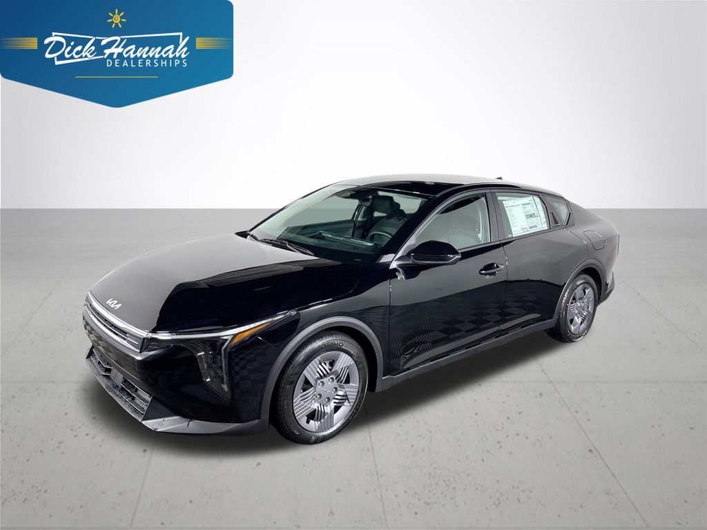 2025 Kia K4 LX's photo