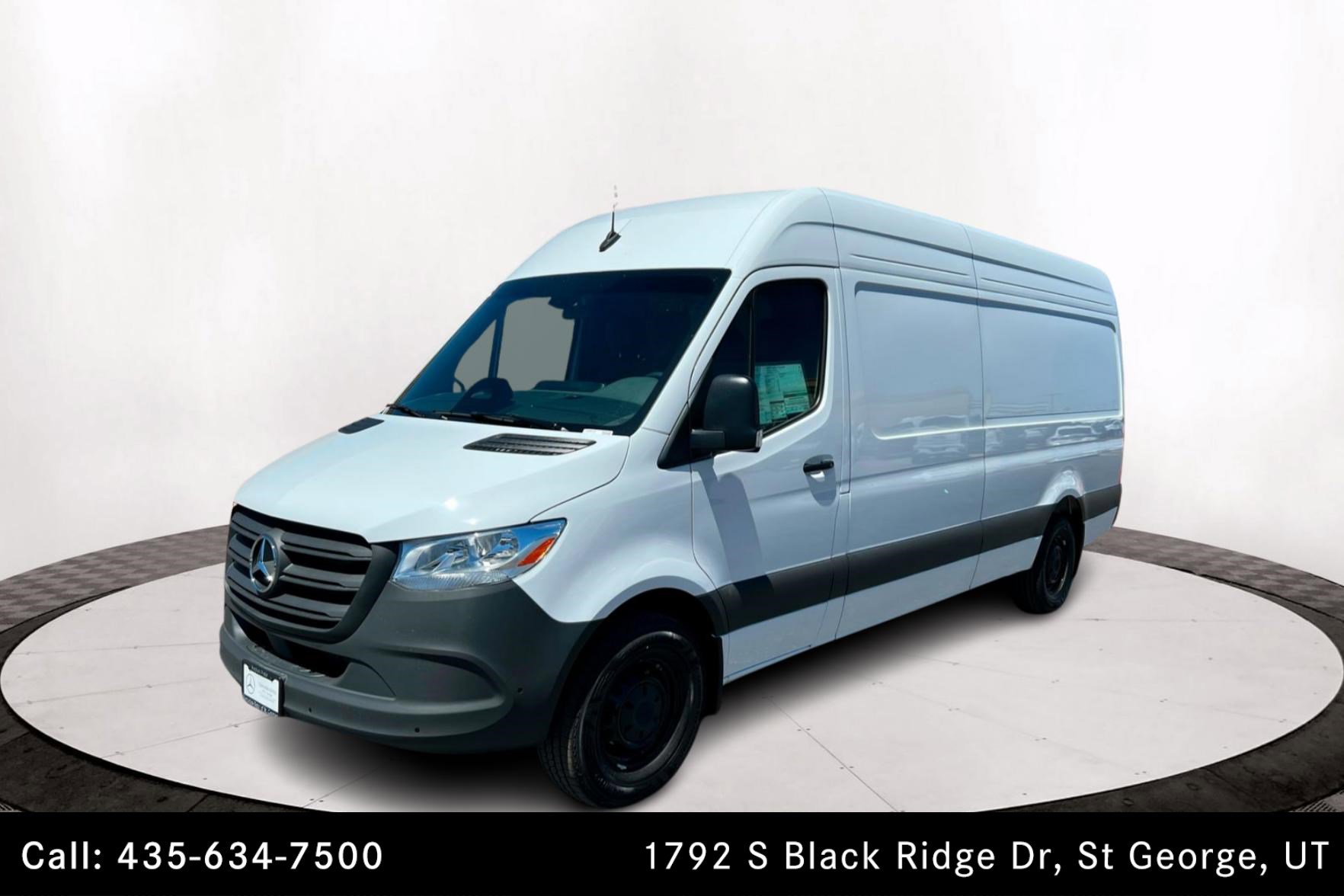 2025 Mercedes-Benz Sprinter Cargo Van Base's photo