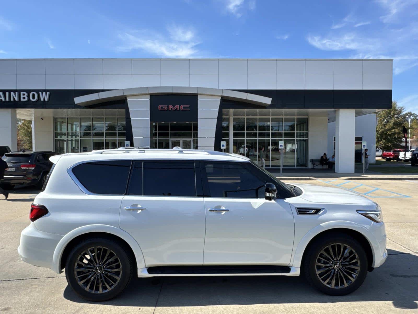 2023 INFINITI QX80 PREMIUM SELECT 4WD's photo