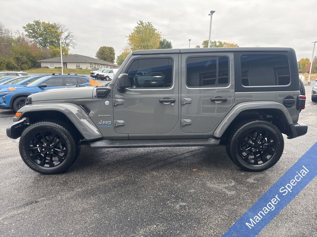 2022 Jeep Wrangler 4xe Unlimited Sahara photo 4