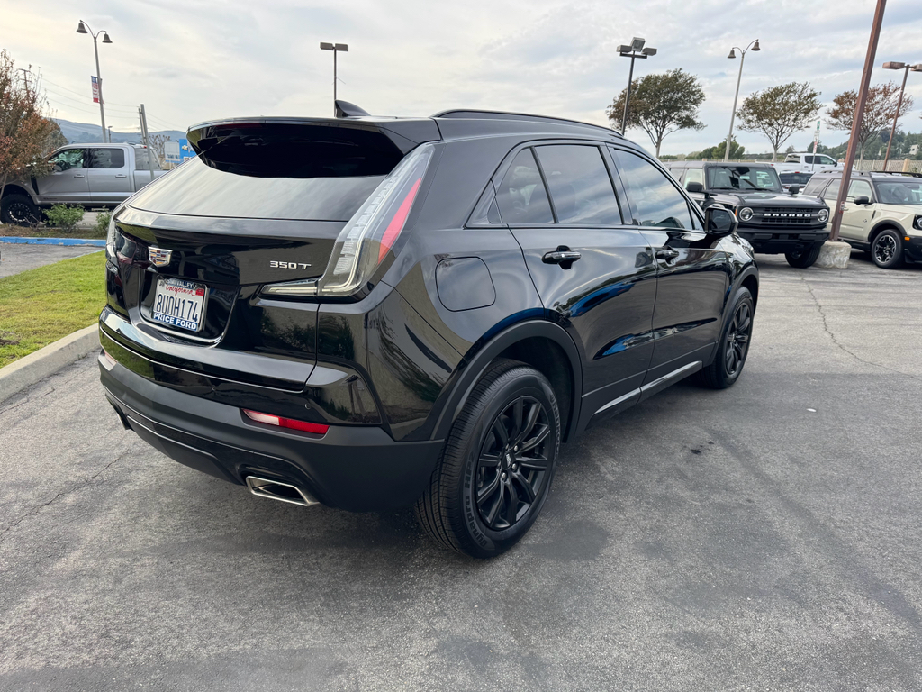 2020 Cadillac XT4 Sport photo 2