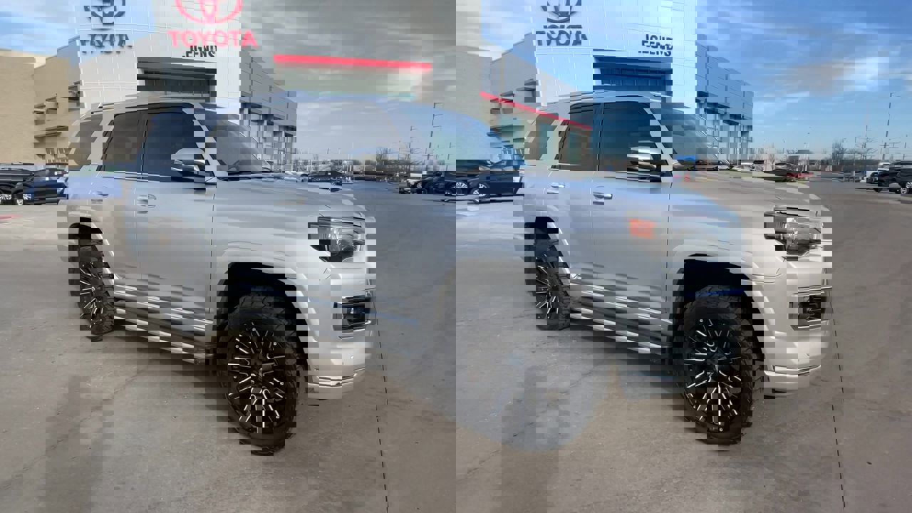 Used 2021 Toyota 4Runner SR5 with VIN JTEKU5JR9M5895046 for sale in Kansas City