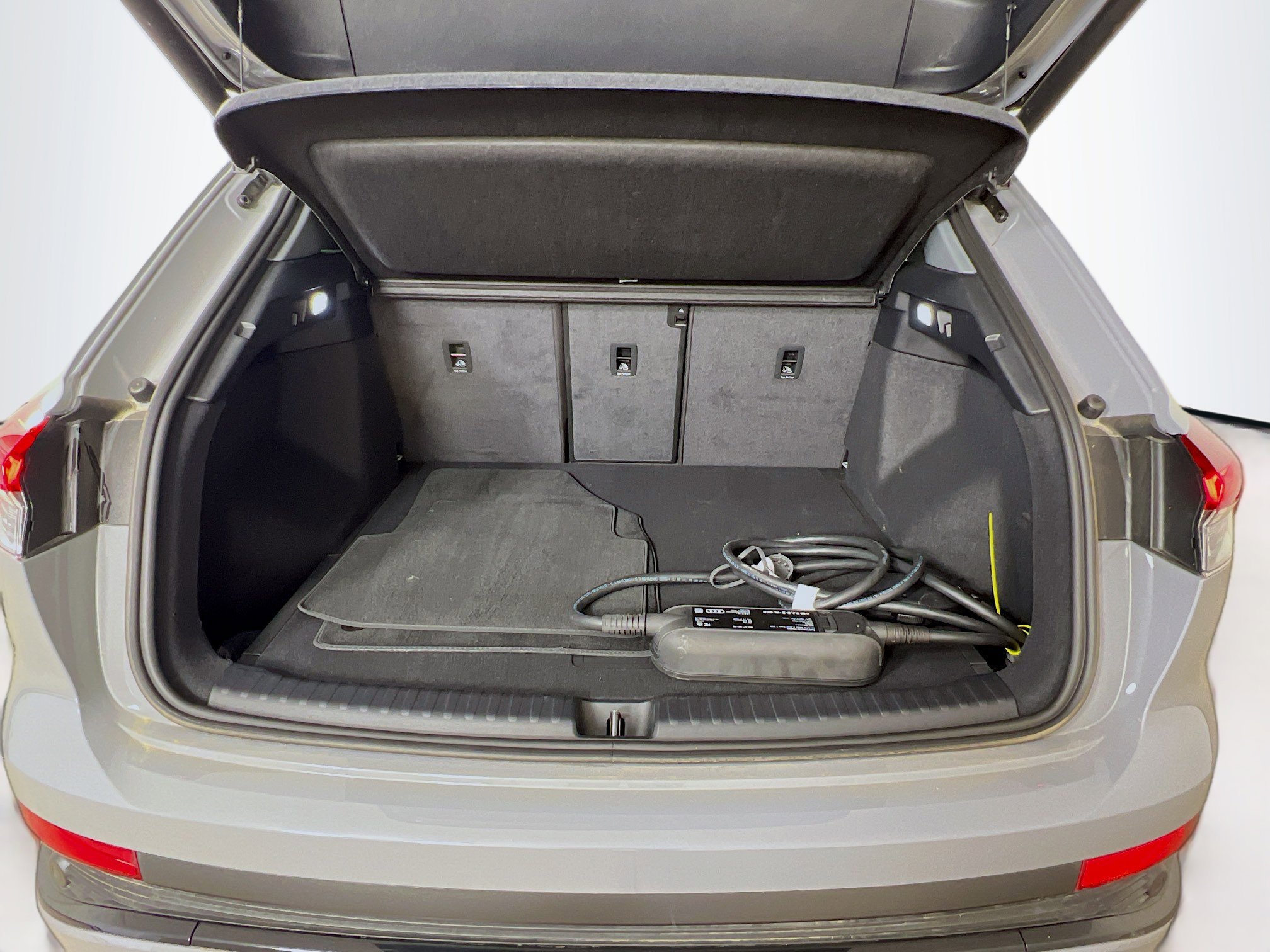 2024 Audi Q4 E-tron Premium Plus photo 26