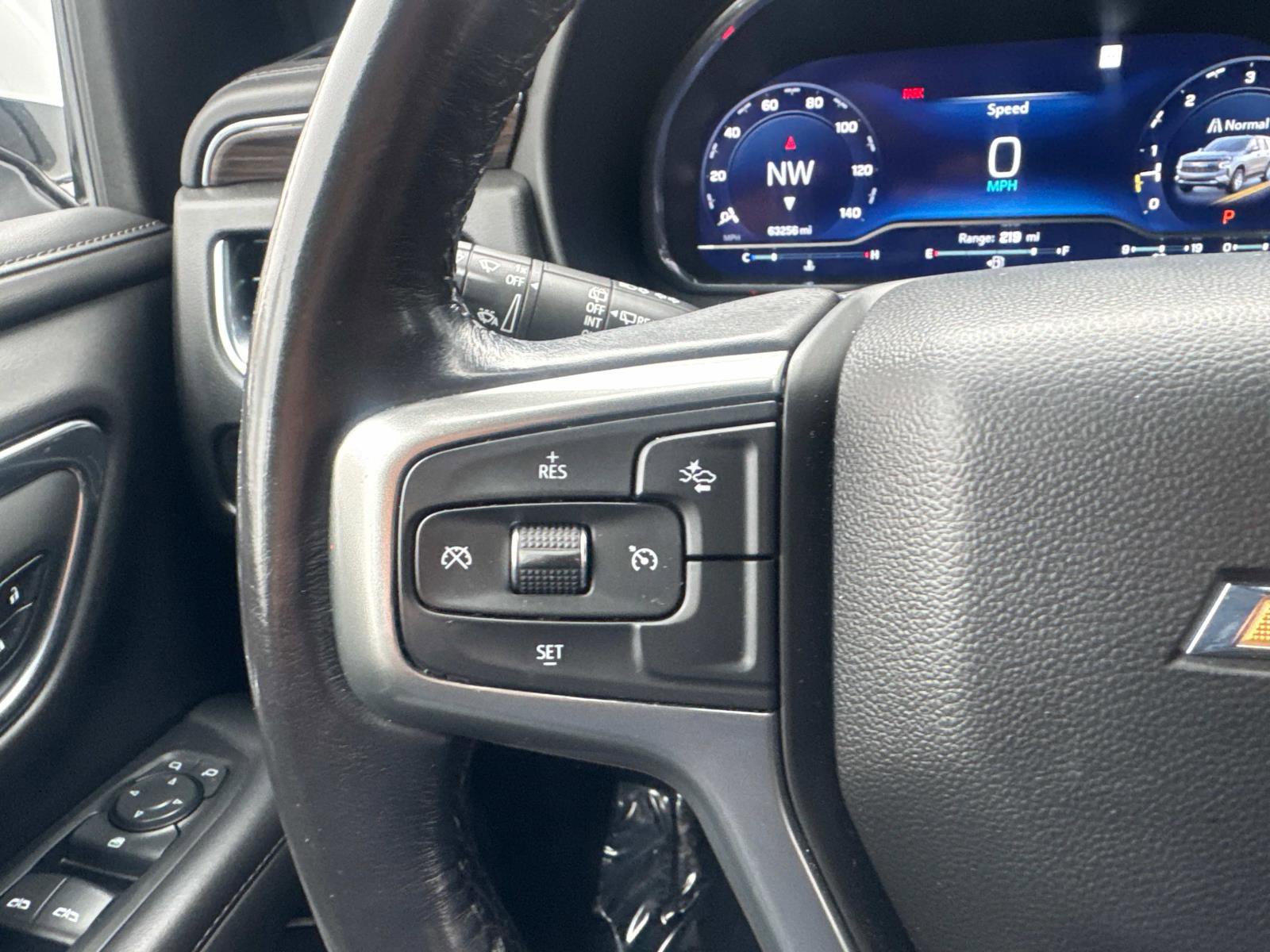 Used 2022 Summit White Chevrolet LT image 19