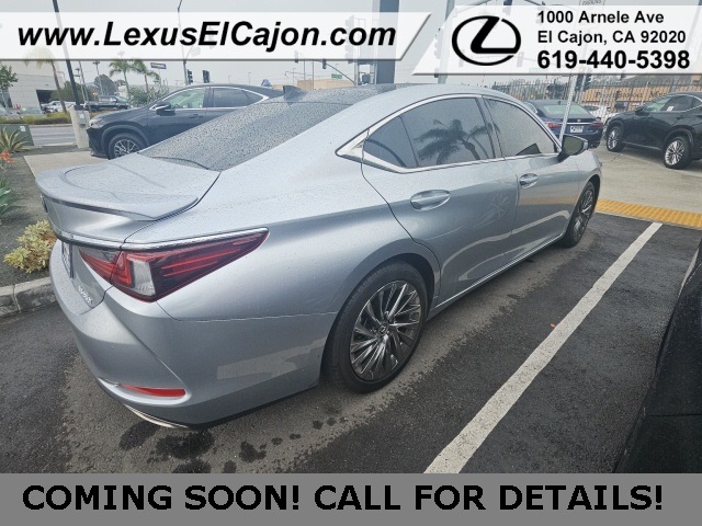 2024 Lexus ES 350 Luxury photo 4