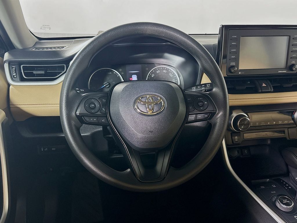 2021 Toyota RAV4 Hybrid LE photo 13