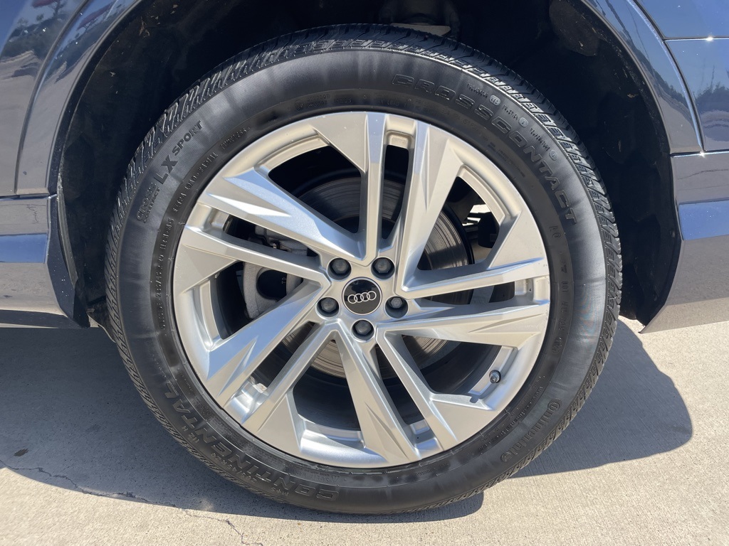 2023 Audi Q7 55 Premium Plus photo 21