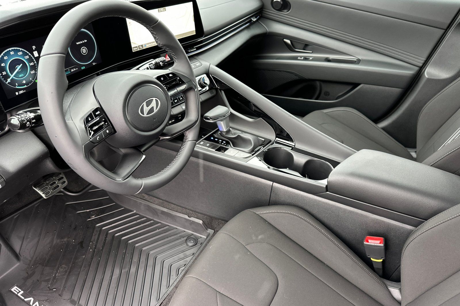 2025 Hyundai Elantra Hybrid SEL Sport photo 9