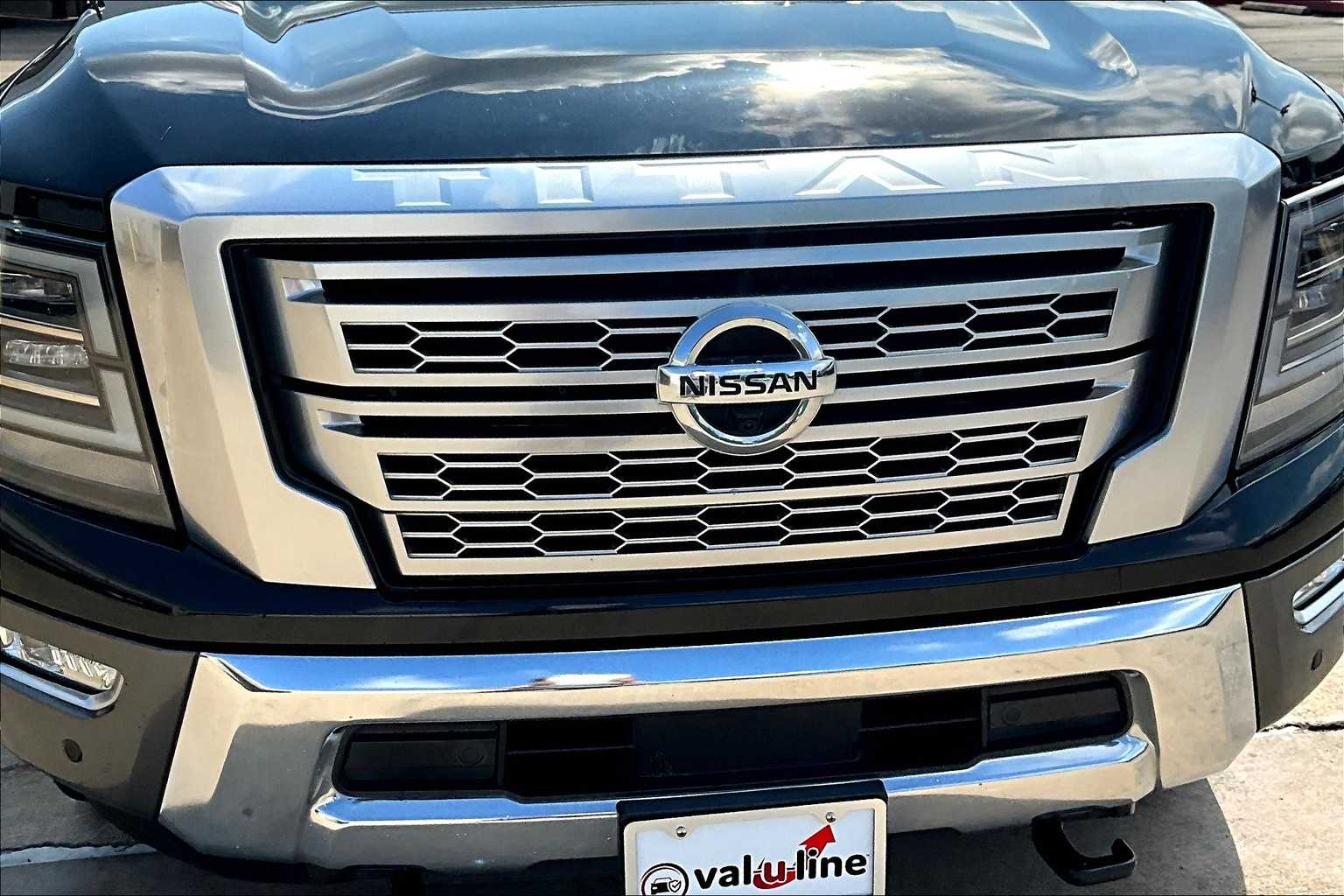 2020 Nissan Titan Platinum Reserve photo 27