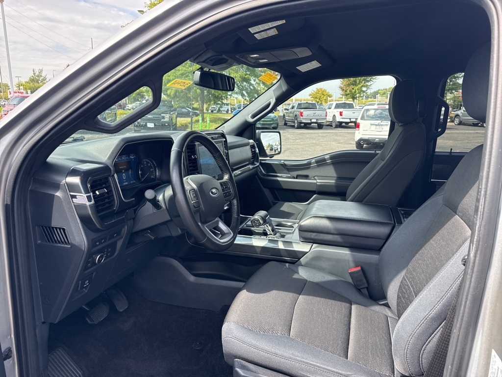 2022 Ford F-150 XLT photo 25