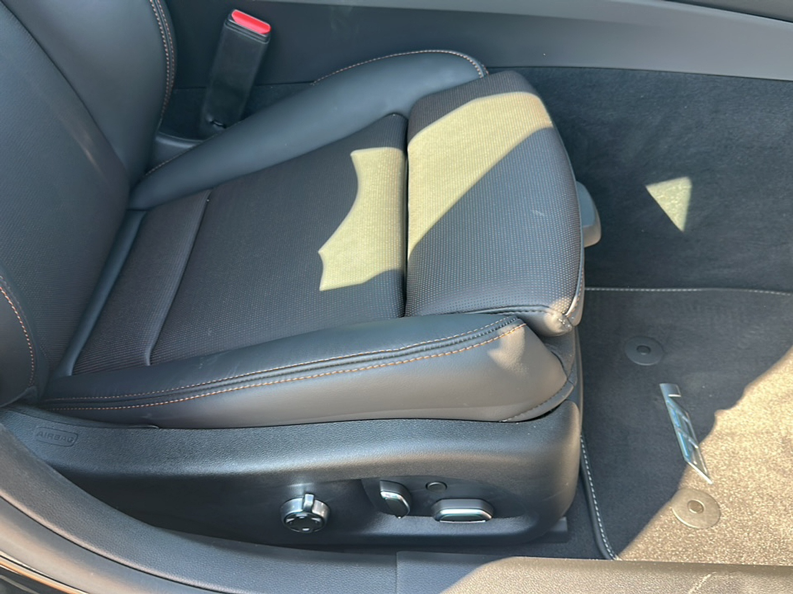 2025 Cadillac CT5 V photo 8