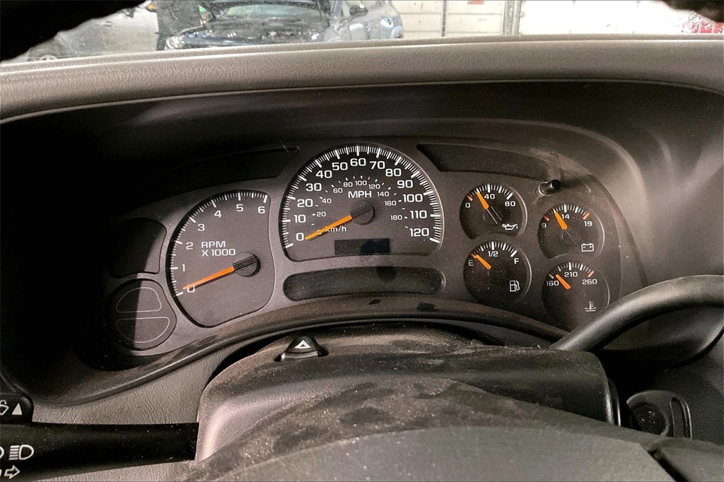 2004 CHEVROLET SILVERADO - Image 19