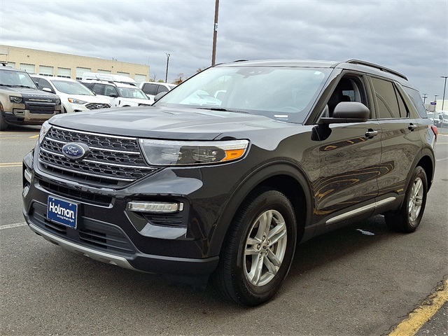 2022 Ford Explorer XLT photo 3