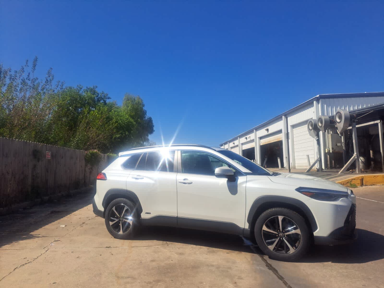 2024 Toyota Corolla Hybrid XSE photo 3