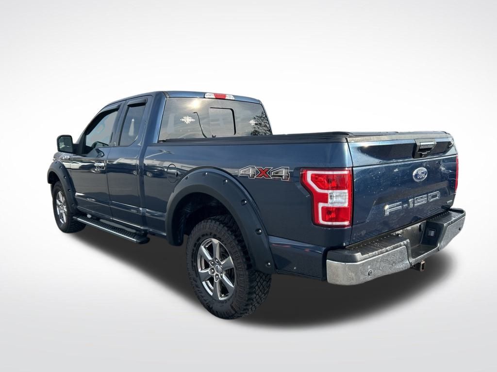 2019 Ford F-150 XLT photo 2