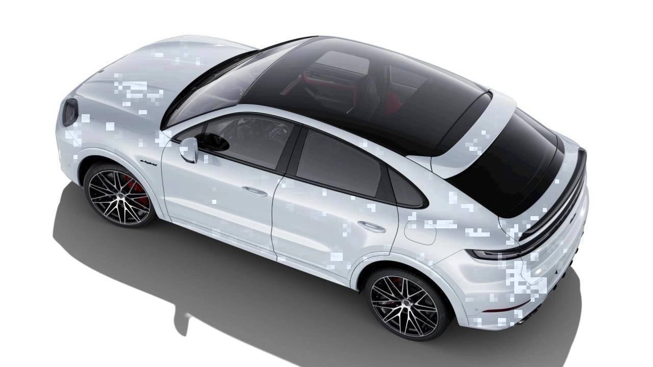 2025 Porsche Cayenne Turbo E-Hybrid photo 4