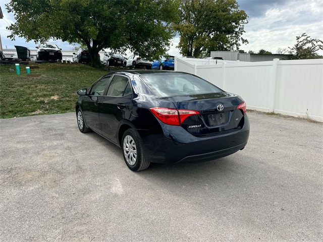 2018 Toyota Corolla XLE XSE photo 3