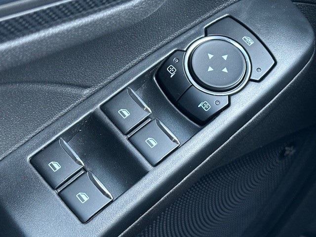 2025 Ford Escape ST-Line Select photo 25