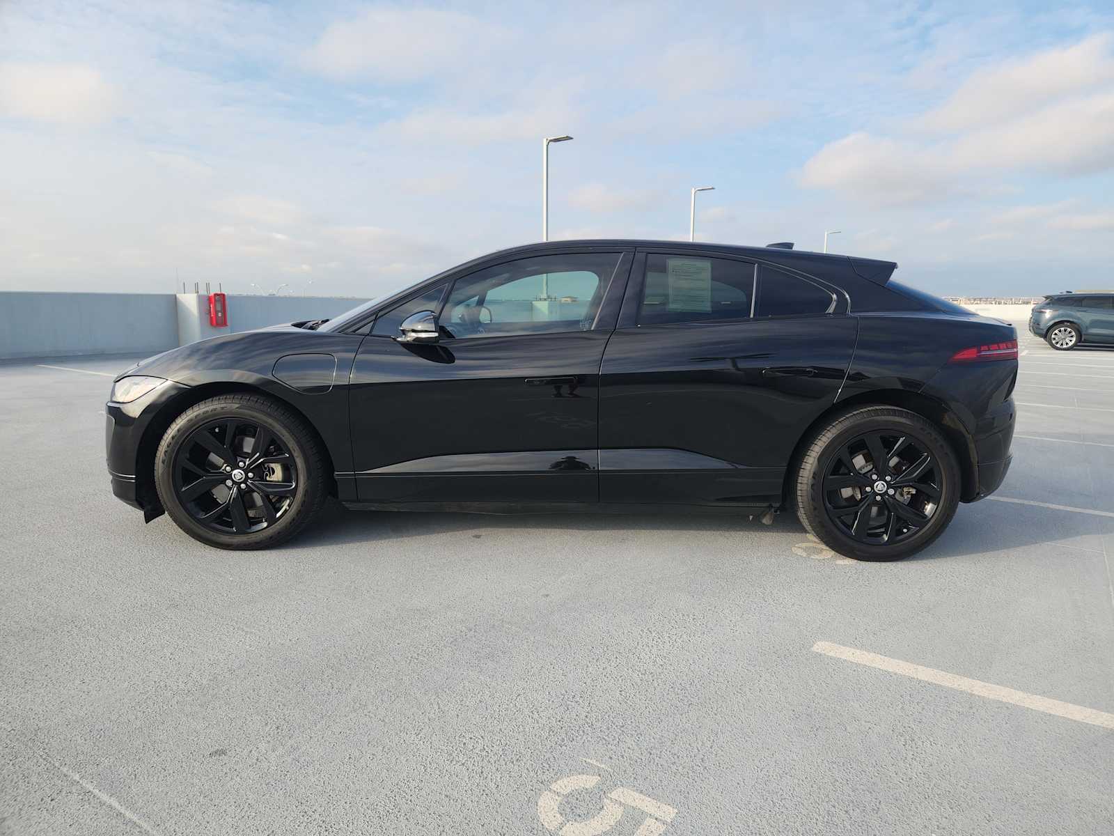 2024 Jaguar I-PACE HSE photo 4