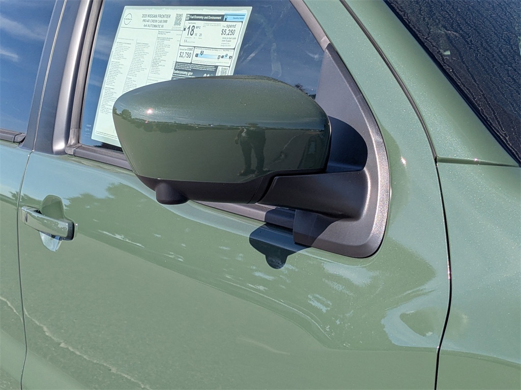 2026 Nissan Frontier PRO-4X photo 10