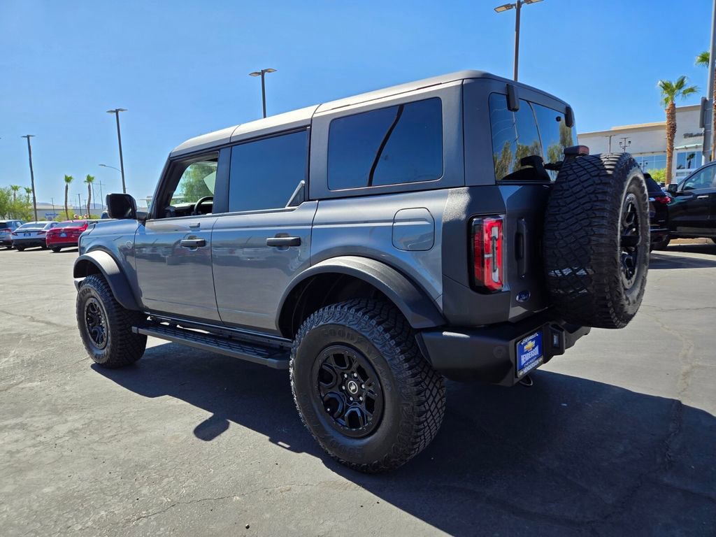 2022 Ford Bronco Base photo 4