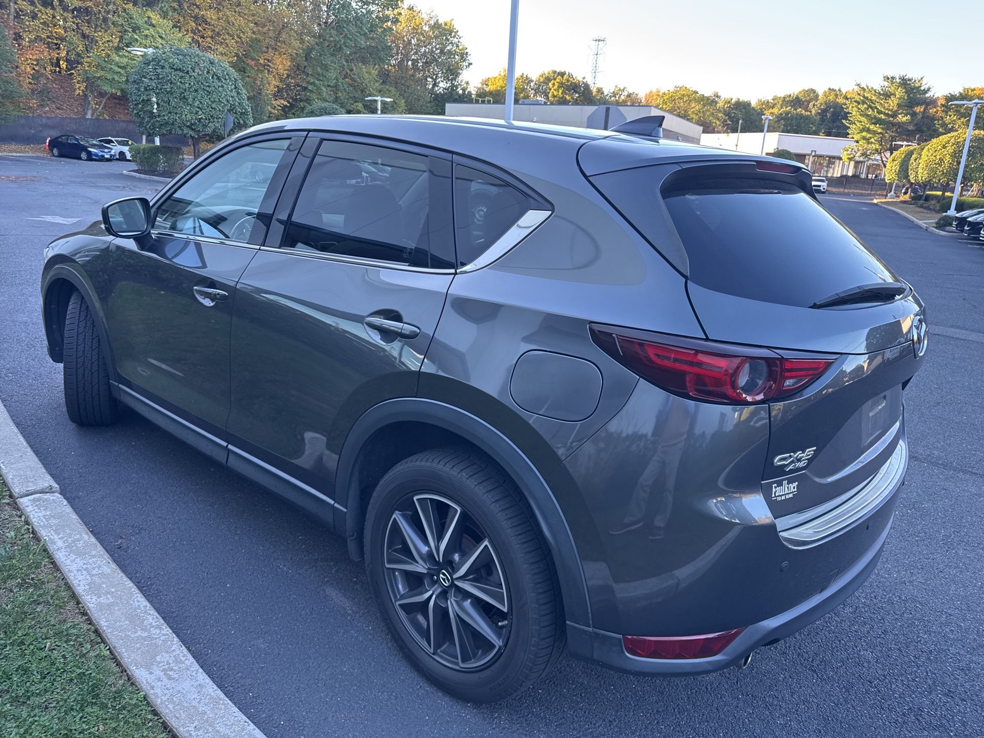 2017 Mazda CX-5 Grand Touring photo 4