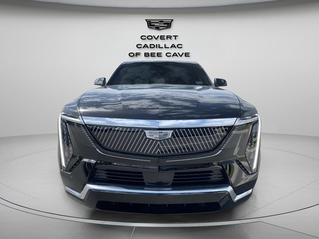 2025 Cadillac Escalade IQ Luxury photo 3