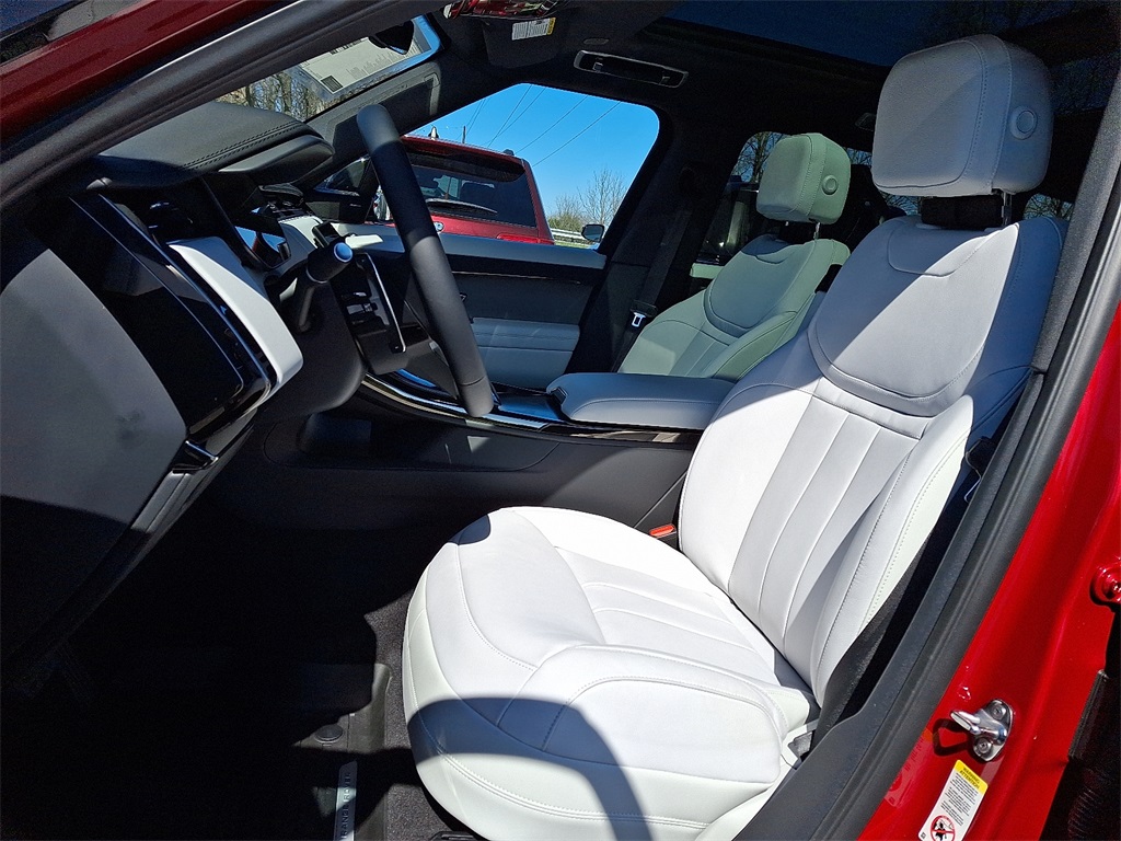 2025 Land Rover Range Rover Sport P360 S photo 8
