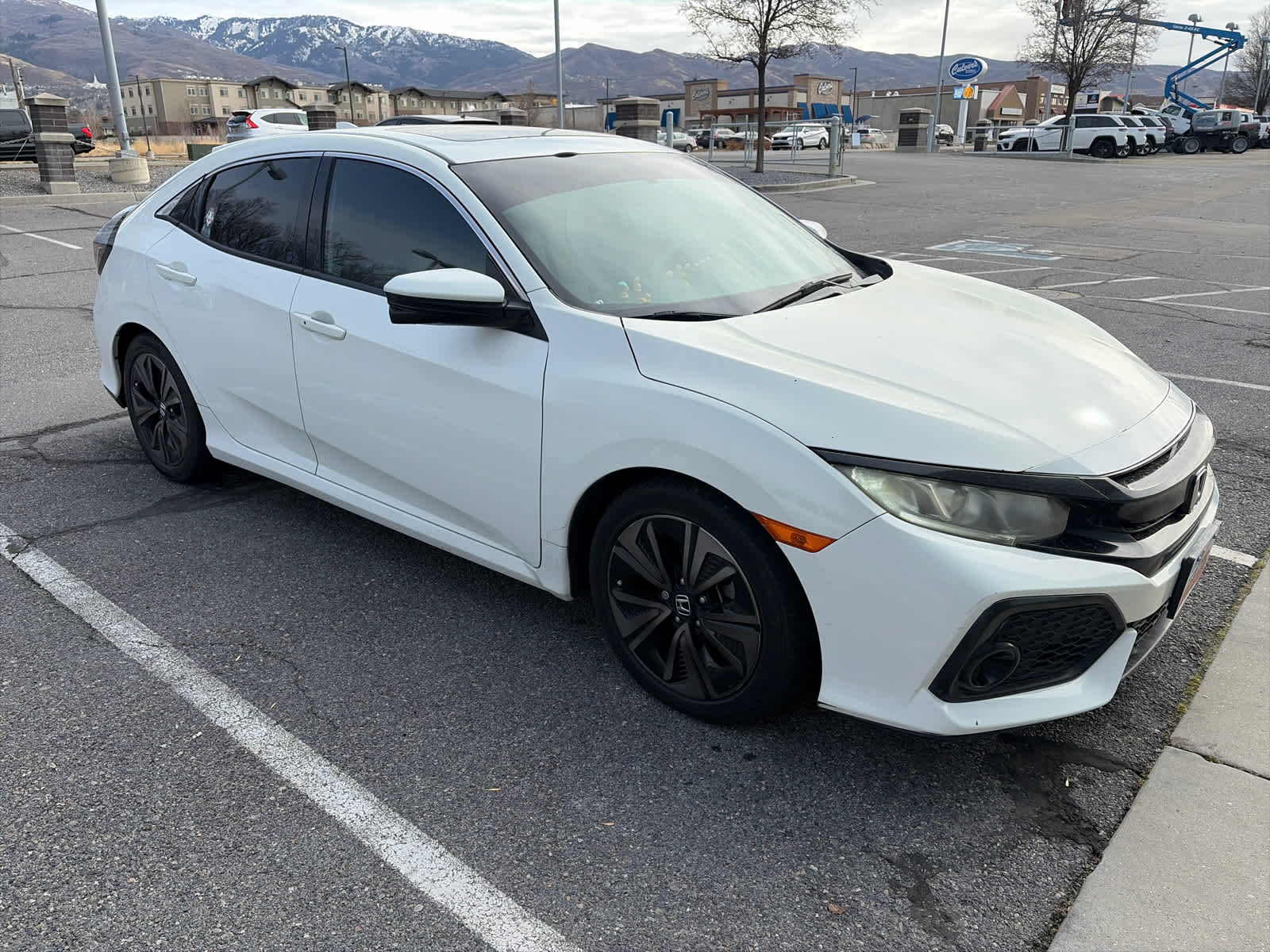 2017 Honda Civic Hatchback EX's photo