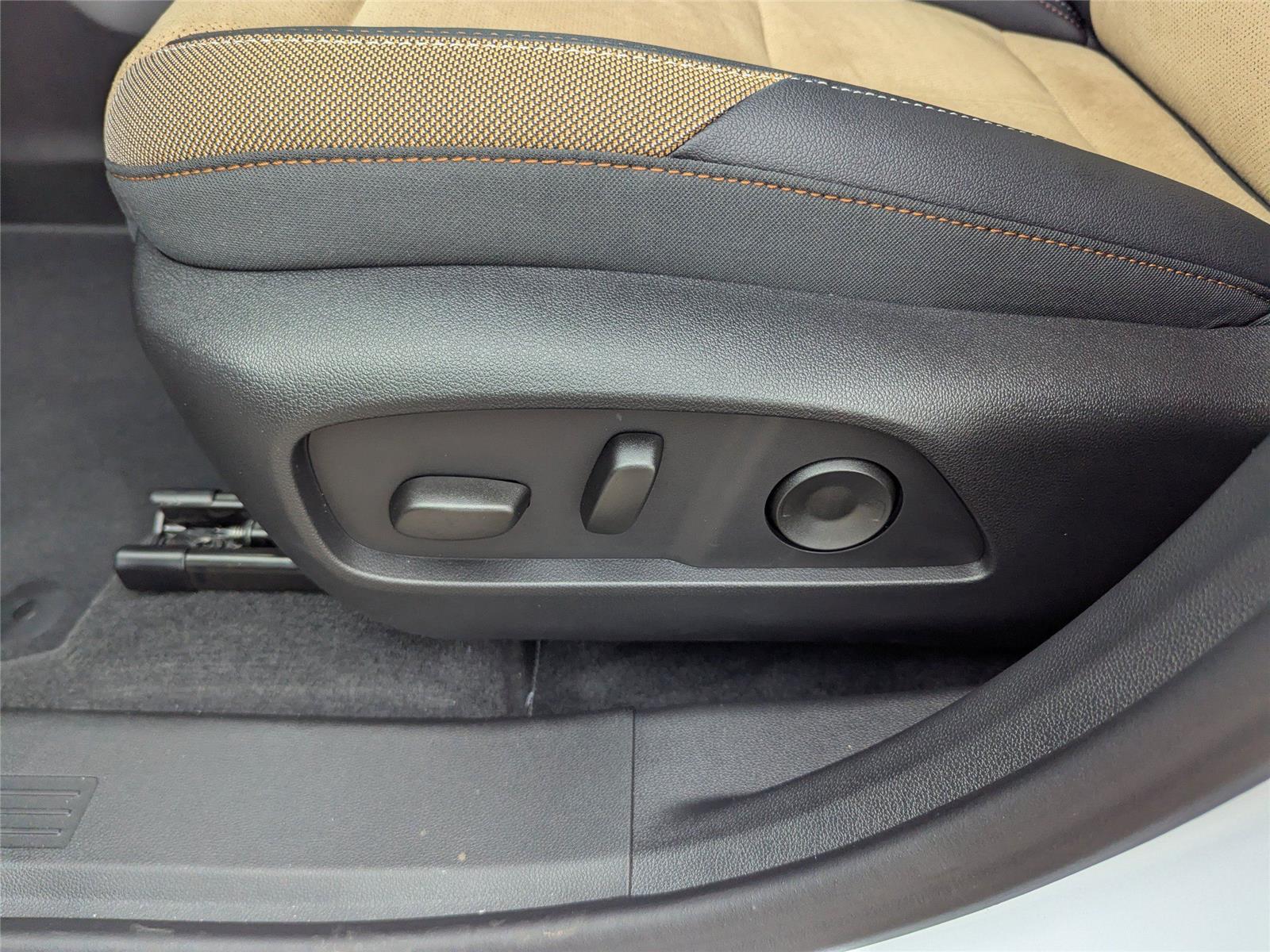 2026 Chevrolet Equinox ACTIV photo 19