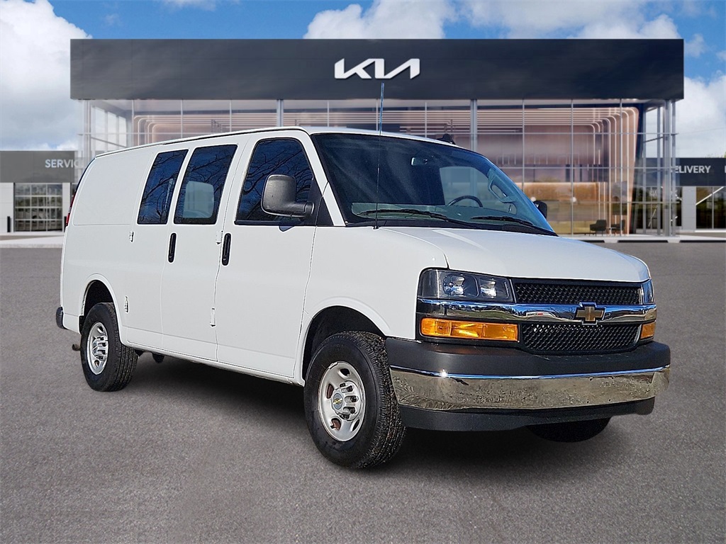 2024 Chevrolet Express Cargo Work Van's photo